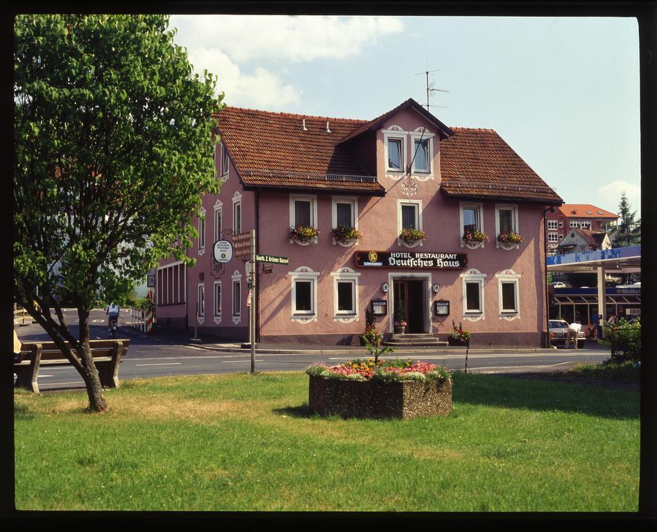 Hotel Deutsches Haus Бад-Брюккенау Экстерьер фото